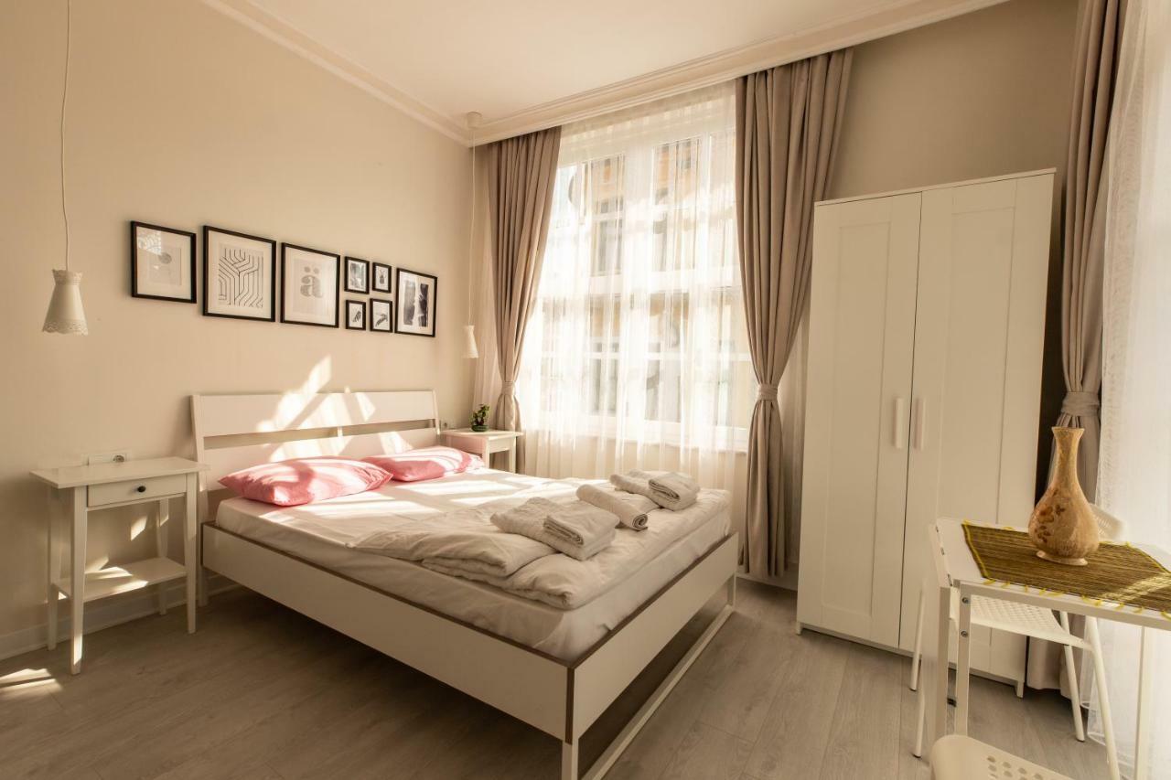 Atici Hotel Antalia Esterno foto